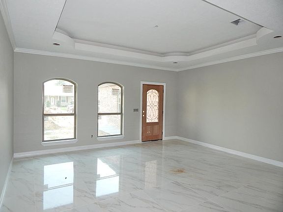 3rd image of 405 Grigsby Ave
