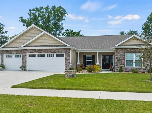 2945 Buckners Xing, Fort Wayne, IN 46818