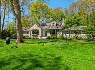 910 Oakwood Dr, Southold, NY 11971