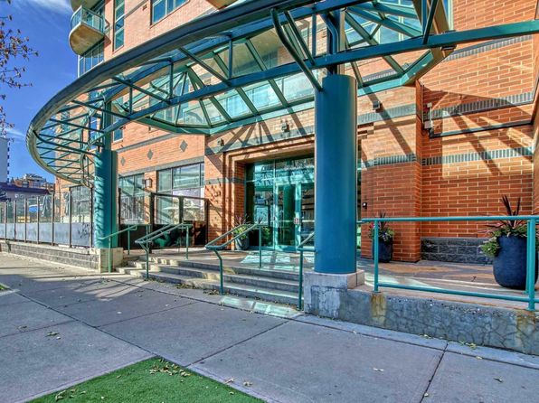 836 15th Ave SW #2205, Calgary, AB T2R 1S2