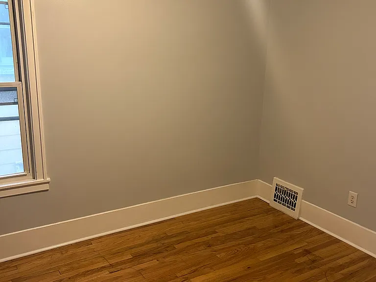 124-26 Woodruff Ave #126 — Photo 2