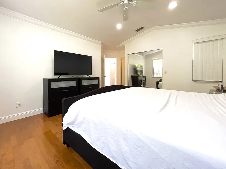 931 Opal Ter — Photo 15