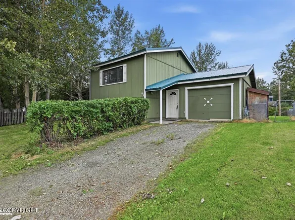 434 N Bonanza St, Palmer, AK 99645
