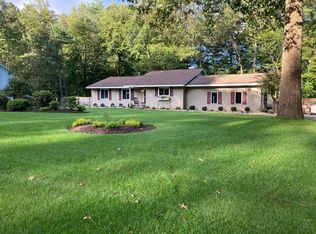 4 Bear Cub Xing, Saratoga Springs, NY 12866