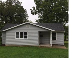 311 9th St, Crocker, MO 65452