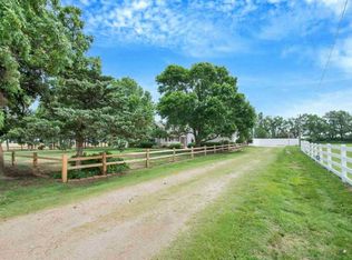 9910 S Hillside Rd, Sedgwick, KS 67135