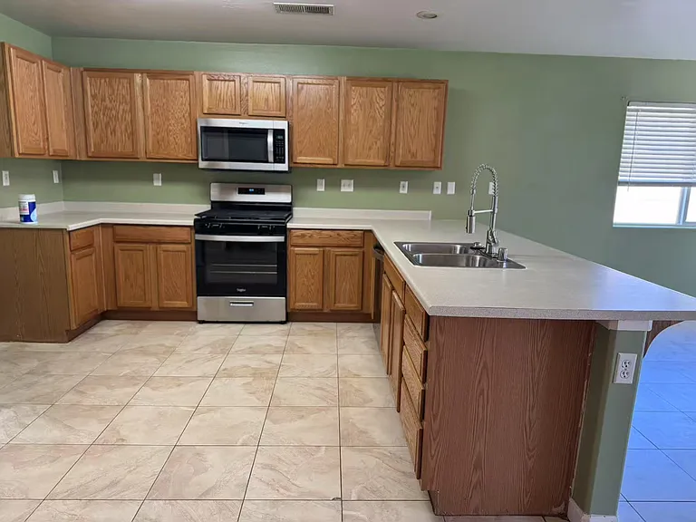 12210 High Country Dr — Photo 2
