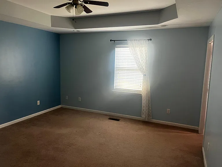 175 Belle Cir — Photo 3