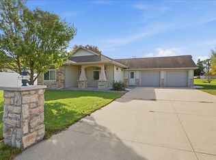 521 1st St SE, Richmond, MN 56368
