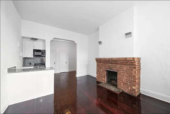 Rented by Compass | media 14