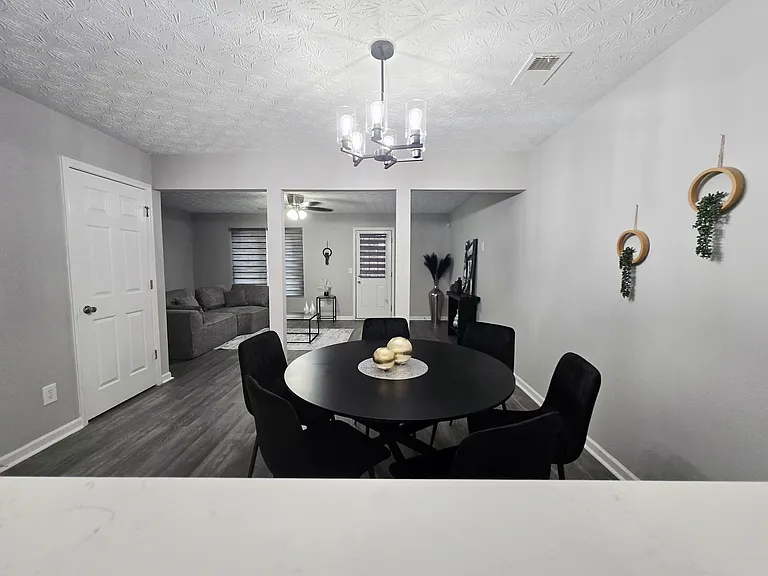 2430 Piering Dr — Photo 6