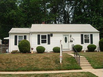 1st image of 702 Crabb Ave