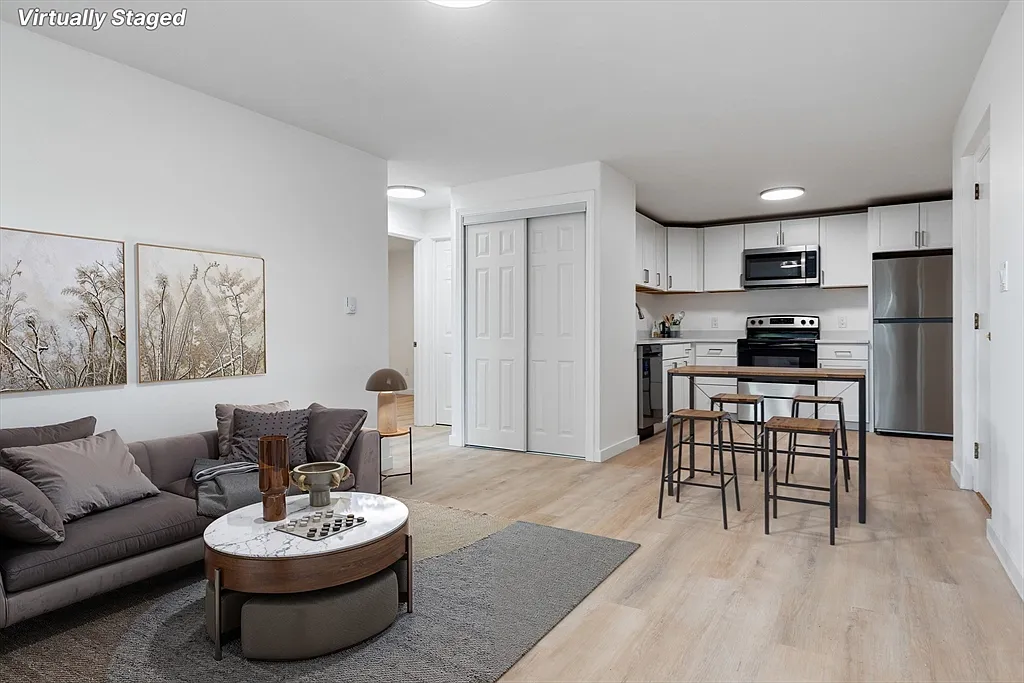 Building Photo - 303 Broadway #A1
