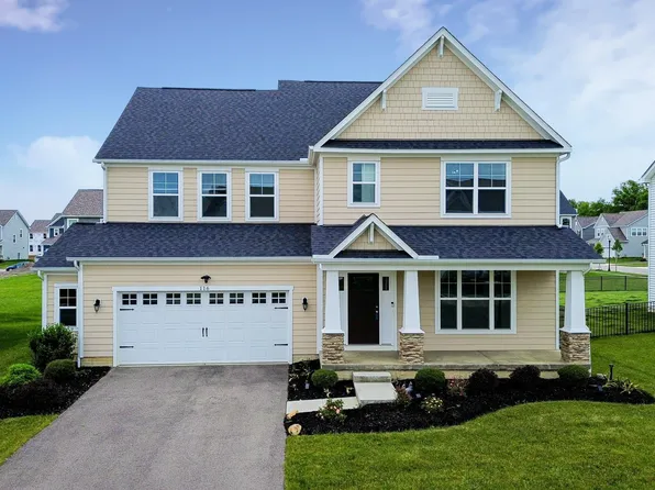 116 Maple Crest Dr, Lewis Center, OH 43035