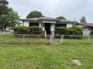 3215 Worcester St, Beaumont, TX 77705