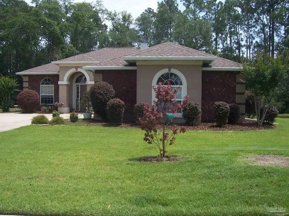5761 Dunbar Cir, Milton, FL 32583