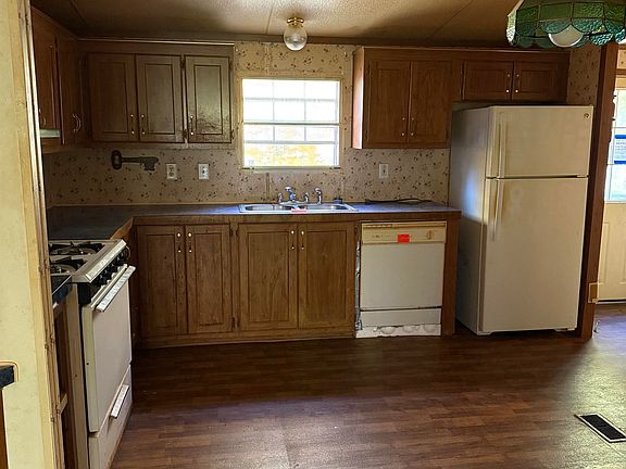 3rd image of 266 Ridge View Drive