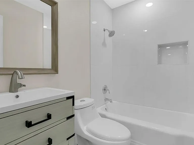 2612 Roxbury Rd — Photo 11