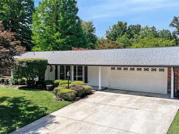 47 Lakeview Dr, Terre Haute, IN 47803