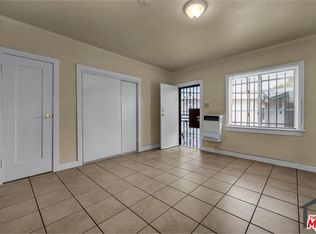 1120 1/2 E 69th St, Los Angeles, CA 90001