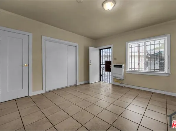 1120 1/2 E 69th St, Los Angeles, CA 90001