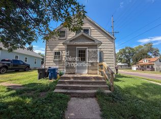 623 N Edmunds St, Mitchell, SD 57301