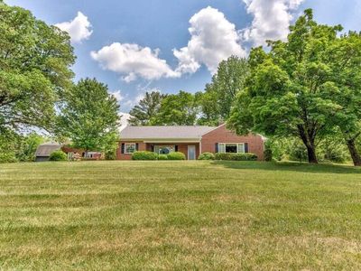 8602 Sanderson Dr, Roanoke, VA, 24019