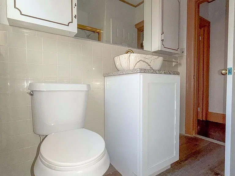 9392 Woodside St — Photo 16