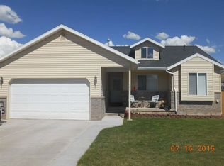 187 Wall St, Evanston, WY 82930