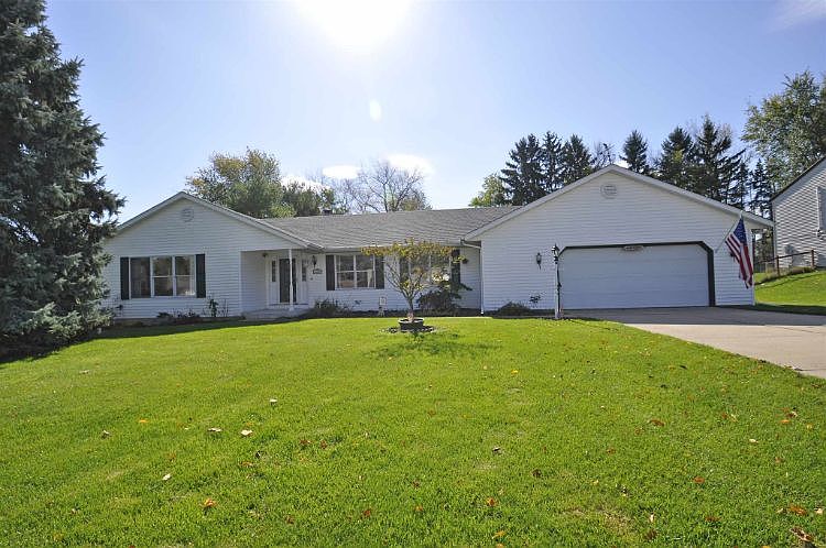 1st image of 24474 Burr Oak Dr