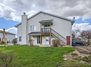 7 Red Barn Rd, Matteson, IL 60443