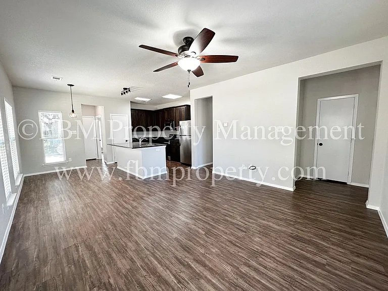 818 Rose St #A — Photo 3