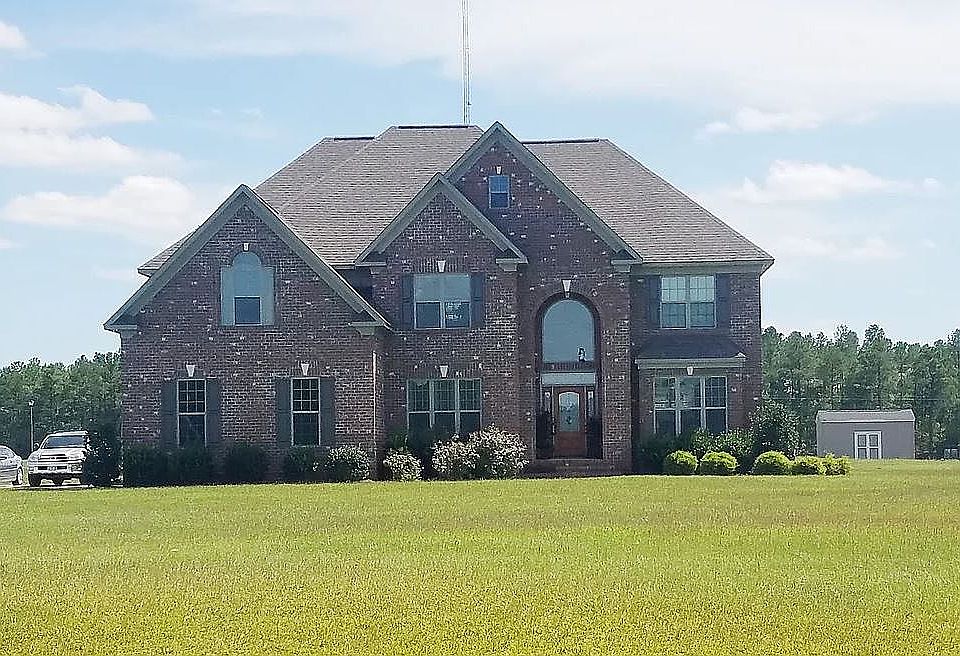 1st image of 145 Fox Hills Ln