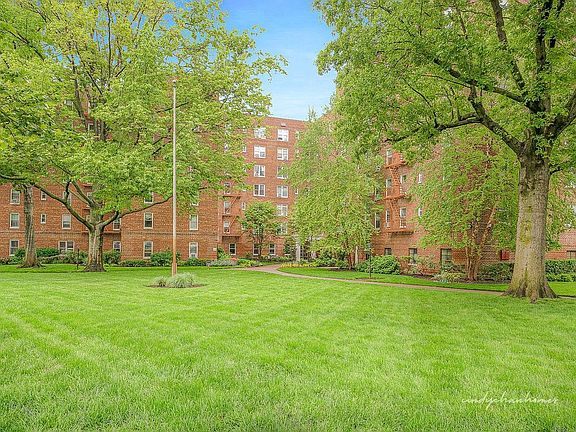 4th image of 72-81 113th St APT 7X