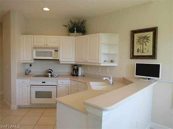 5th image of 26846 Wyndhurst Ct #101