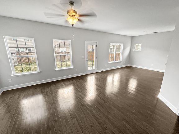 3rd image of 6004 Porterhouse Dr