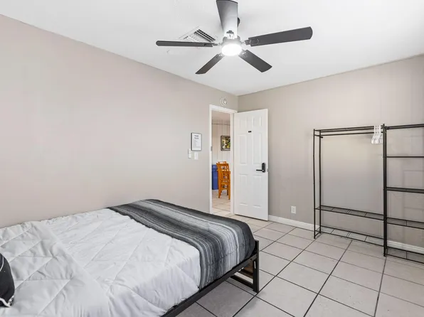 (undisclosed Address), Las Vegas, NV 89121