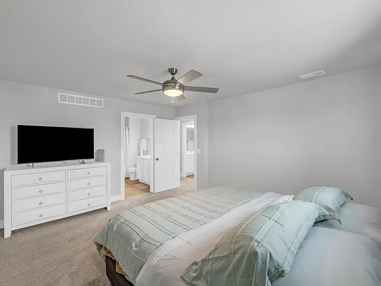 690 SE Drumlin Dr — Photo 11
