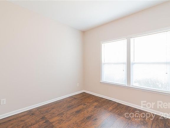 5th image of 6102 Blue Ash Ln