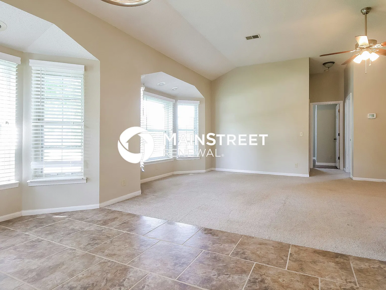1307 Rose St — Photo 2