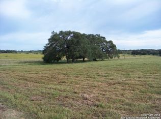 6755 County Road 401, Floresville, TX 78114