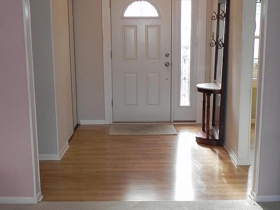 3rd image of 212 W Hanover St
