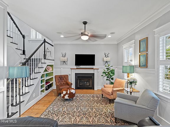 3rd image of 25 Oglethorpe Avenue