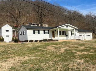 5318 Mays Branch Rd, Lavalette, WV 25535