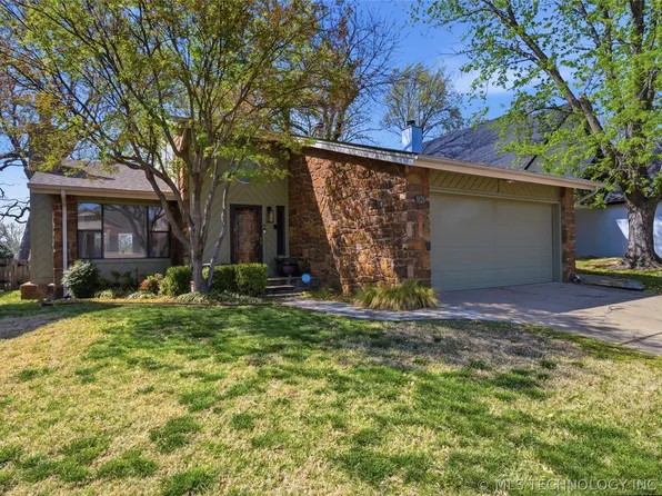 9126 S Lakewood Ave E, Tulsa, OK 74137