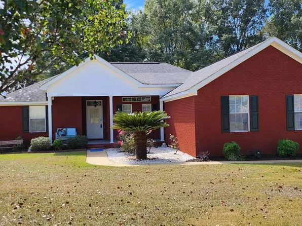 104 Spradley Dr, Troy, AL 36079