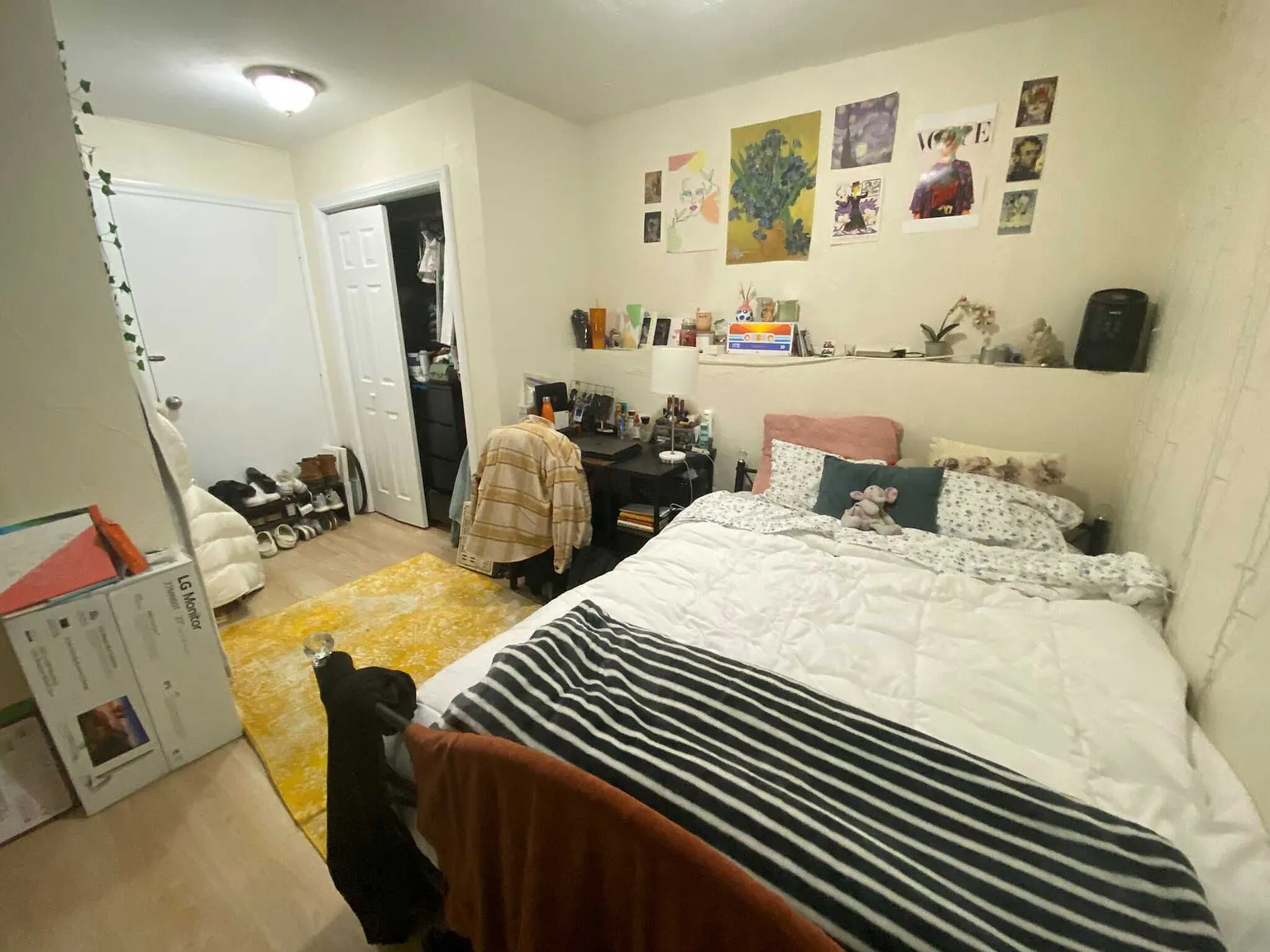 4 bed, $7,000 — Photo 1
