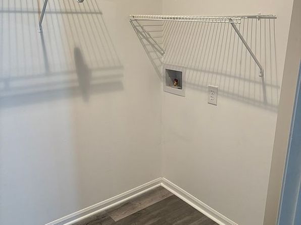 overland-park-kansas-75662995 picture