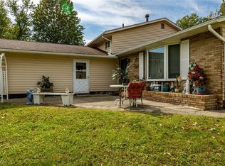 6042 Denise Dr, North Ridgeville, OH 44039