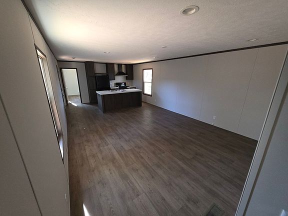 4th image of 401 N Timberline Rd Lot 27